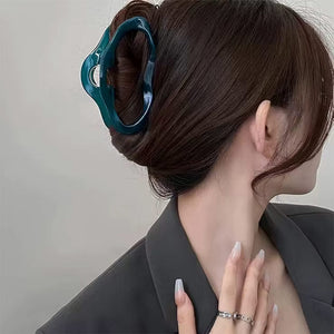 Minimalist Cloud Shaped Hair Claw